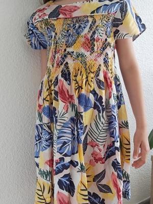 Robe fille à smocks taille haute manche courte modèle 1