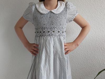 Robe fille à smocks col rond manche courte modèle 6