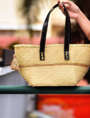 Sac en jonc artisanal avec dorure de Madagascar