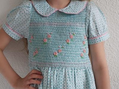 Robe fille à smocks col rond manche courte modèle 2