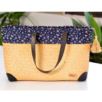 Sac en jonc artisanal fleuri cuir noir de Madagascar