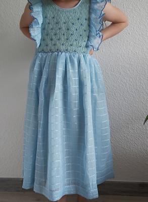 Robe fille à smocks cérémonie sans manche bleue