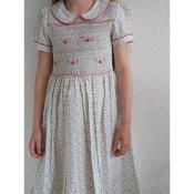 Robe fille à smocks col rond manche courte modèle 4