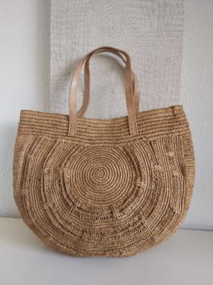 Sac en raphia crochet roue de charette anse cuir fait main de Madagascar